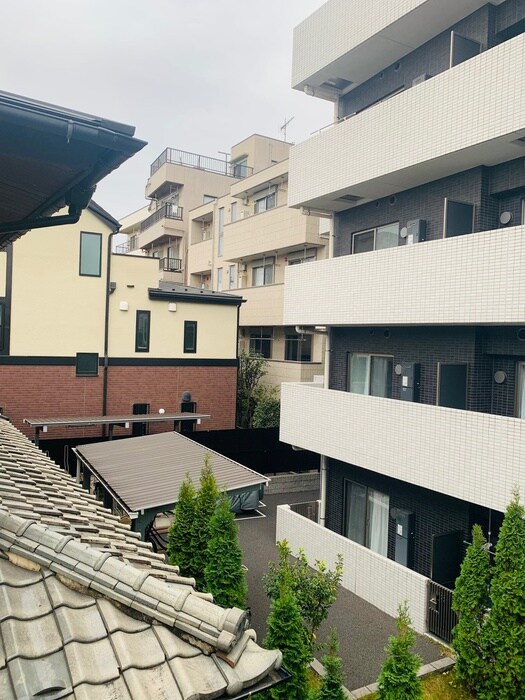 物件内観写真21　(室内からの展望)