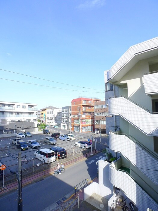 物件内観写真15　(室内からの展望)