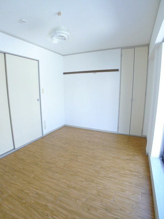 物件内観写真18　(居室)