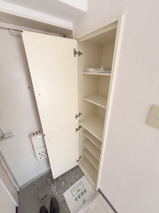 物件内観写真13　(靴箱)