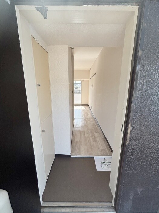 物件内観写真16　(廊下)