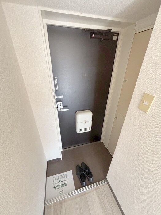 物件内観写真17　(玄関)