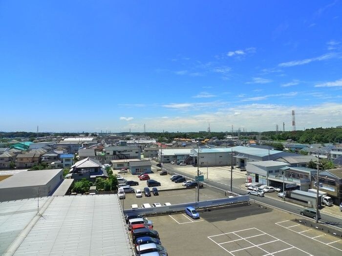物件内観写真16　(室内からの展望)