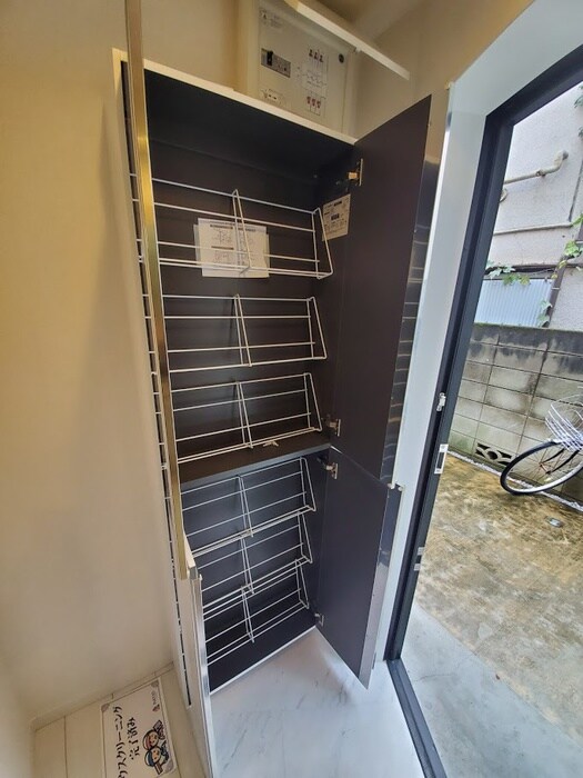 物件内観写真18　(靴箱)