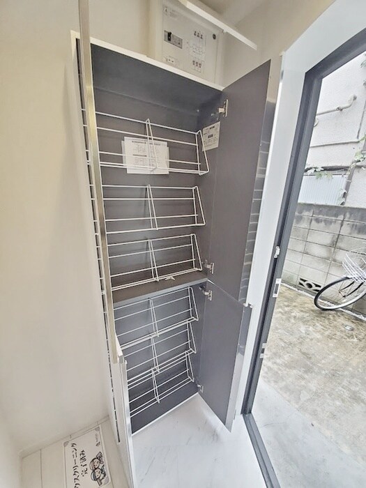 物件内観写真18　(靴箱)