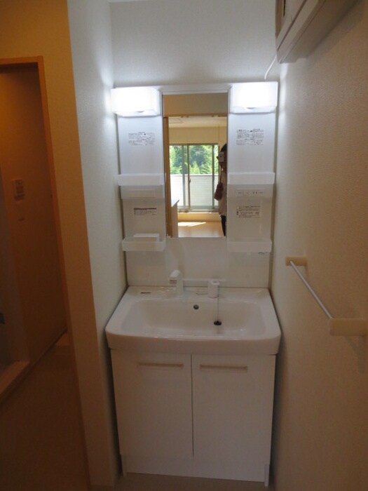 物件内観写真13　(洗面)