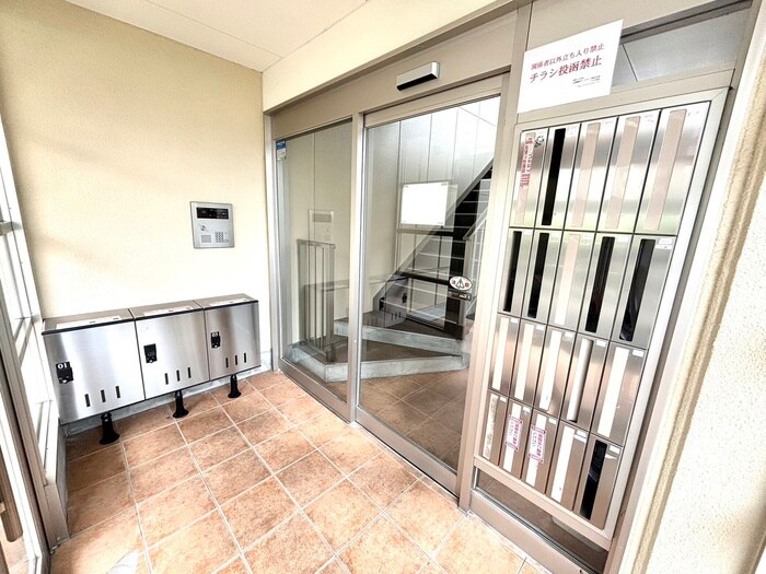 物件外観写真4　(建物設備)