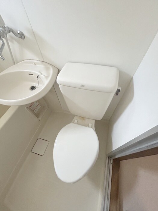 物件内観写真15　(トイレ)