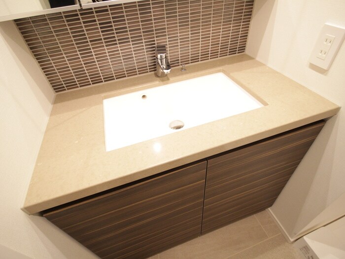 物件内観写真13　(洗面)