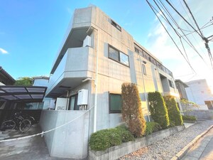 アズ－ル外観写真
