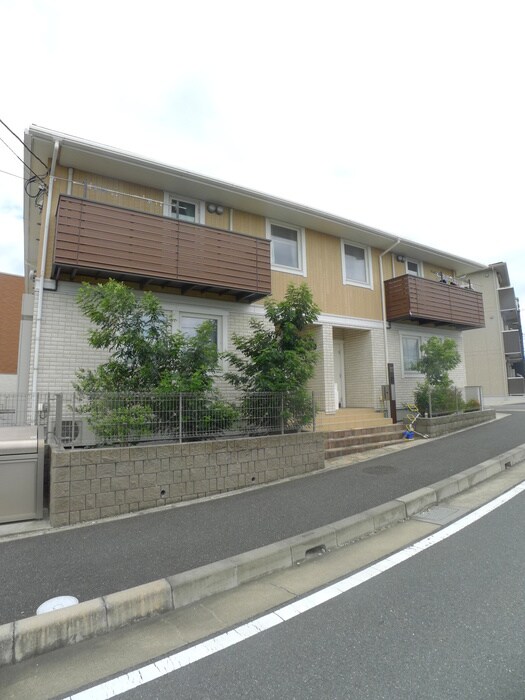 物件外観写真1　(外観写真)