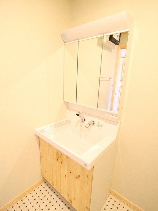 物件内観写真16　(洗面)