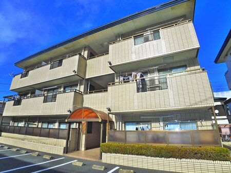 リバー河端C棟外観写真