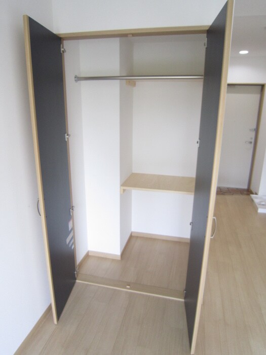 物件内観写真12　(収納)