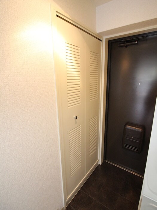 物件内観写真12　(収納)