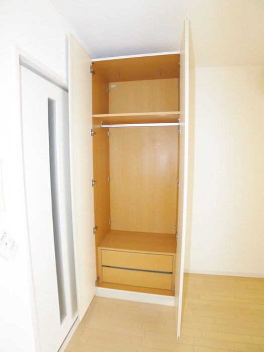 物件内観写真11　(収納)