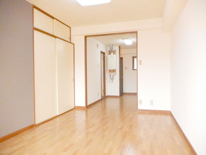 物件内観写真8　(居室)