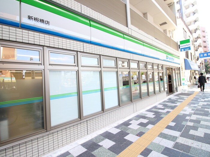 ファミリーマート