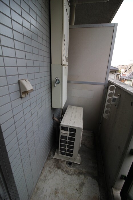 物件内観写真16　(洗濯機置場)