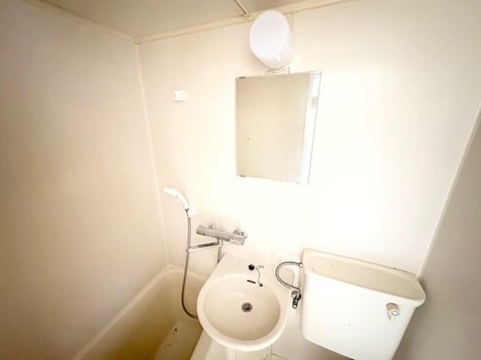 物件内観写真10　(洗面)