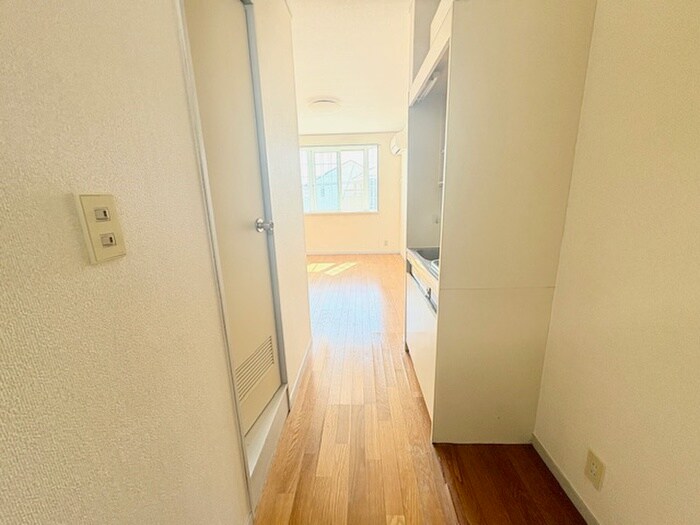 物件内観写真15　(廊下)