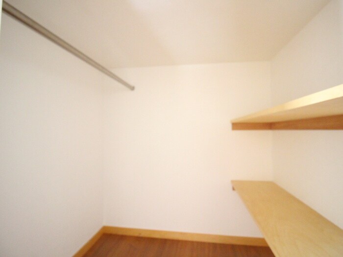 物件内観写真18　(収納)