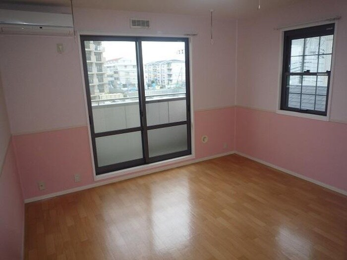 物件内観写真6　(居室)