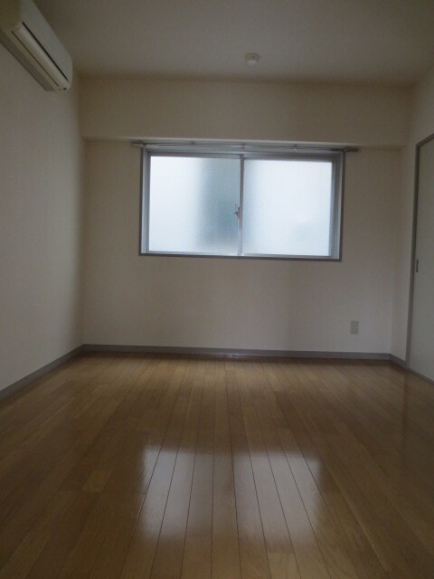 物件内観写真15　(居室)