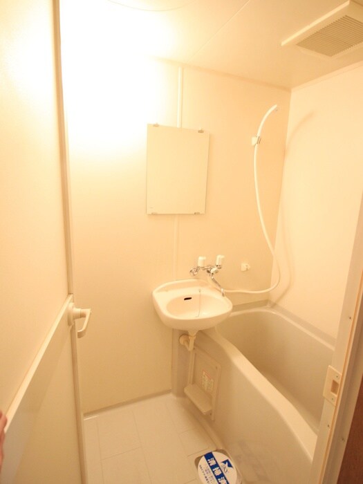 物件内観写真12　(バス／シャワールーム等)