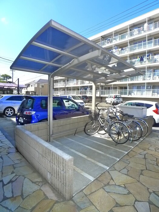 物件外観写真5　(駐輪場)