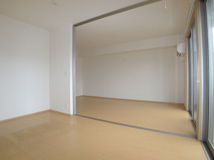 物件内観写真12　(居室)