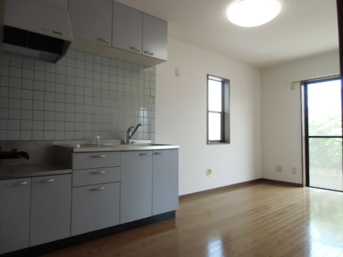 物件内観写真13　(居室)