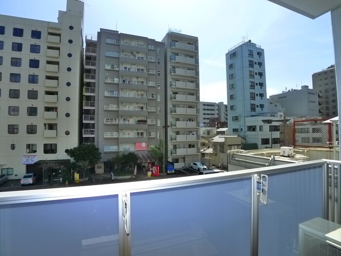 物件内観写真22　(室内からの展望)