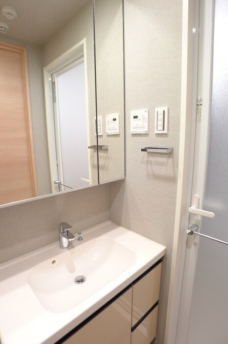 物件内観写真11　(洗面)