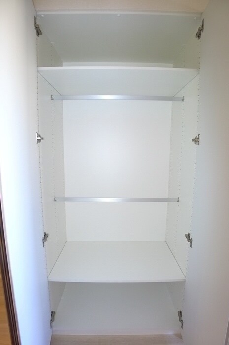 物件内観写真15　(収納)