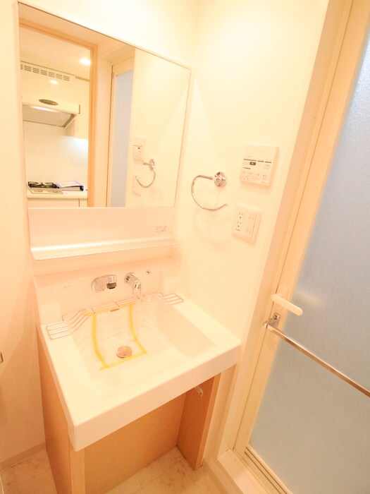 物件内観写真8　(洗面)