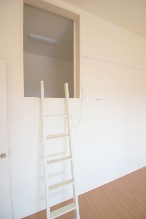 物件内観写真8　(ロフト)