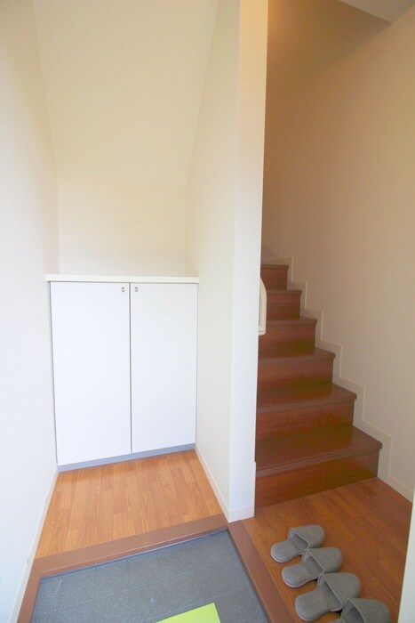 物件内観写真15　(玄関)