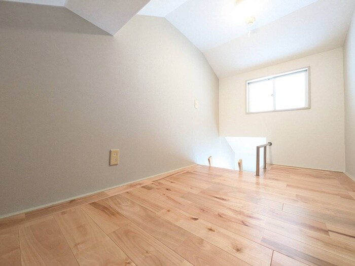 物件内観写真7　(ロフト)