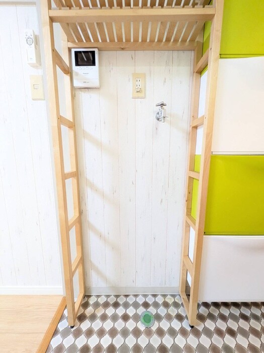 物件内観写真14　(洗濯機置場)