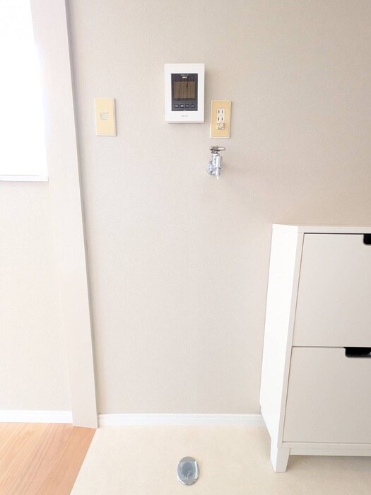 物件内観写真14　(洗濯機置場)