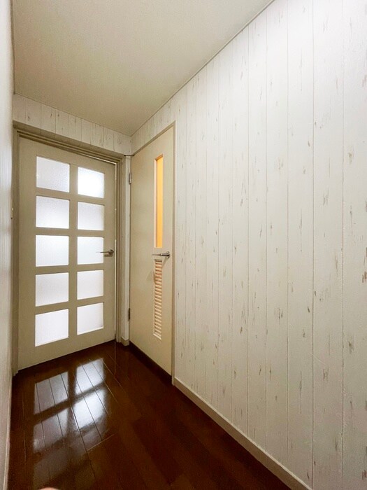 物件内観写真20　(廊下)