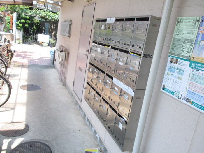 物件外観写真6　(建物設備)