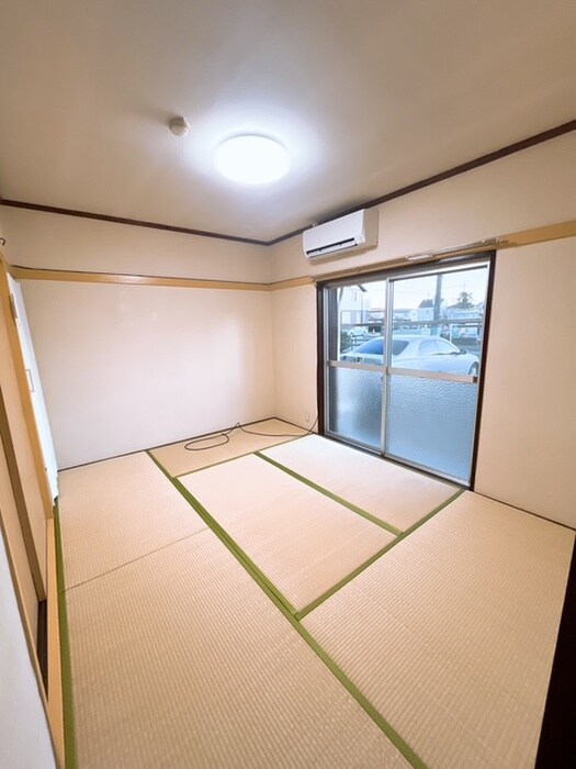 物件内観写真8　(居室)