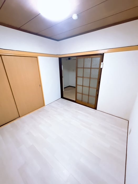 物件内観写真9　(居室)