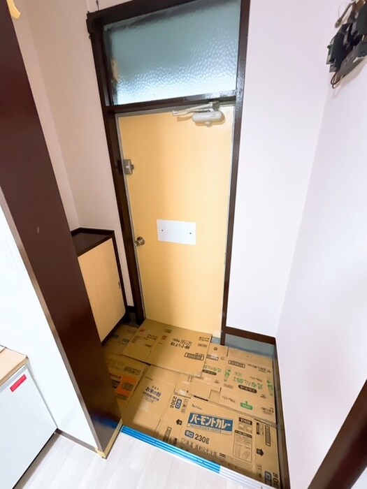物件内観写真14　(玄関)