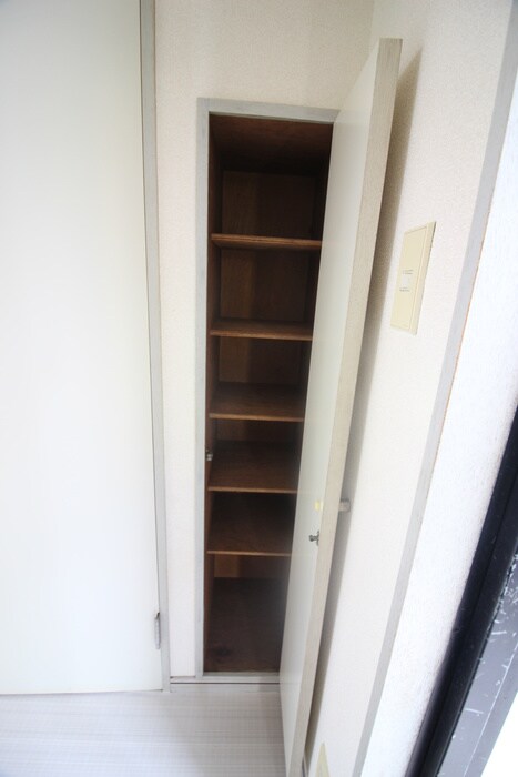 物件内観写真11　(靴箱)