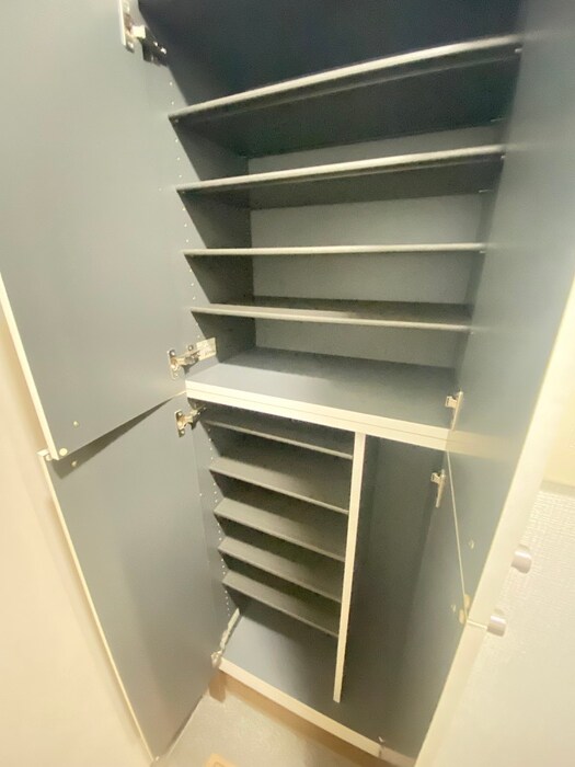 物件内観写真8　(靴箱)