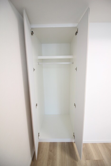 物件内観写真16　(収納)