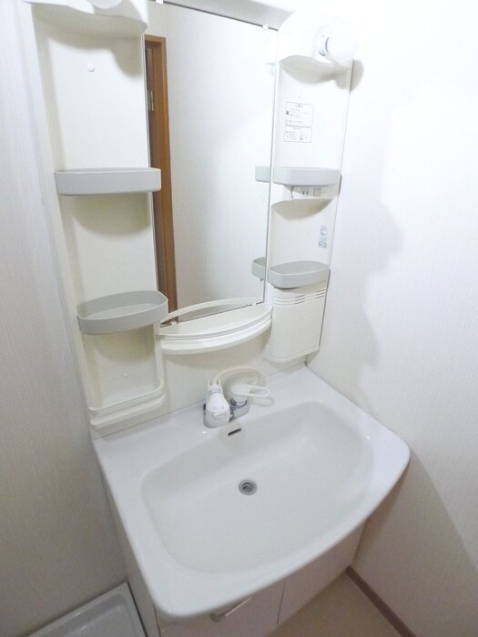 物件内観写真13　(洗面)